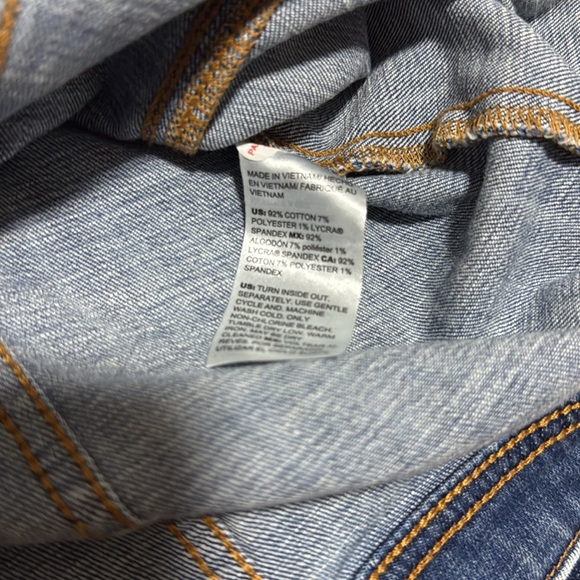 Chico's Blue Denim Jacket Relaxed Fit - Picture 8 of 9